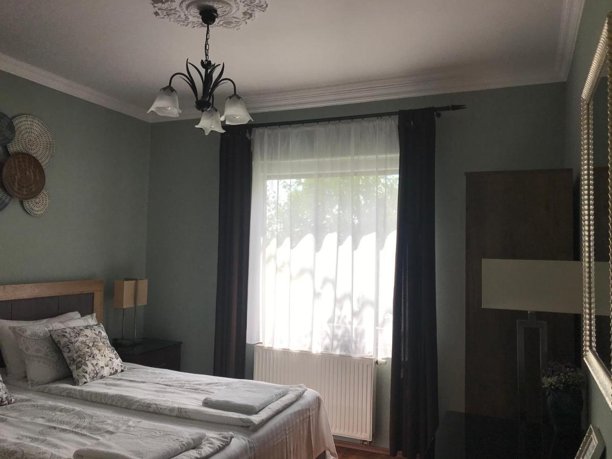 Eden Apartman Algyo エクステリア 写真