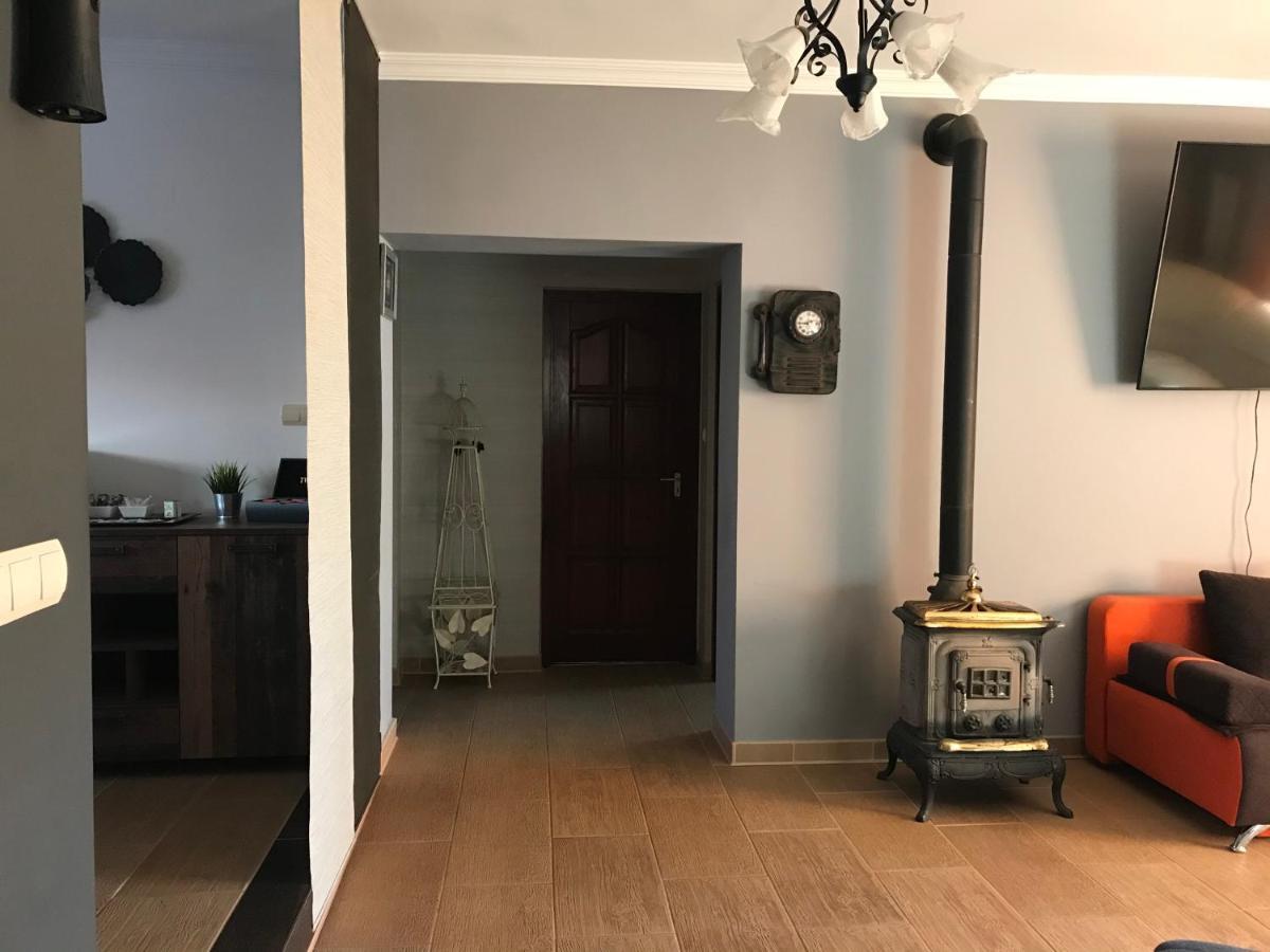 Eden Apartman Algyo エクステリア 写真